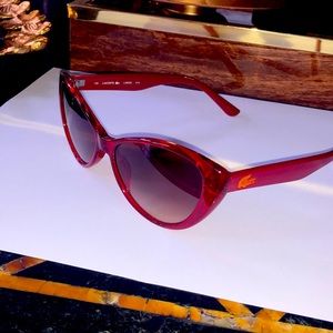 🚫SOLD🚫Lacoste Cat Eye Sunglasses L3602S- 615
